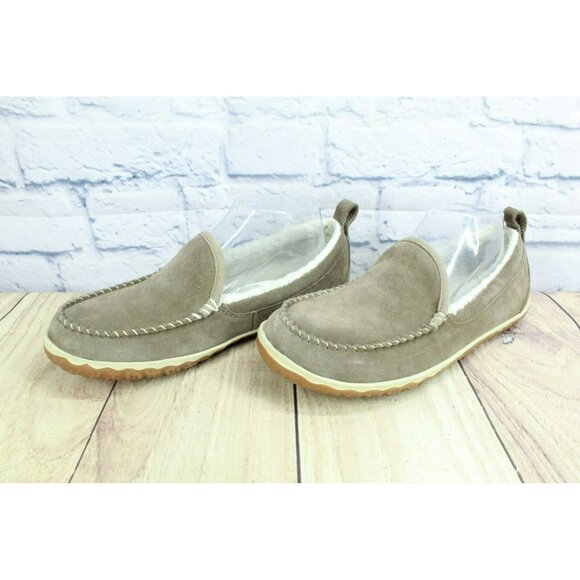 LL Bean Cement Suede Slip-On Fleece Lined Mountain Moccasin Slippers Size 8 M - Picture 2 of 9